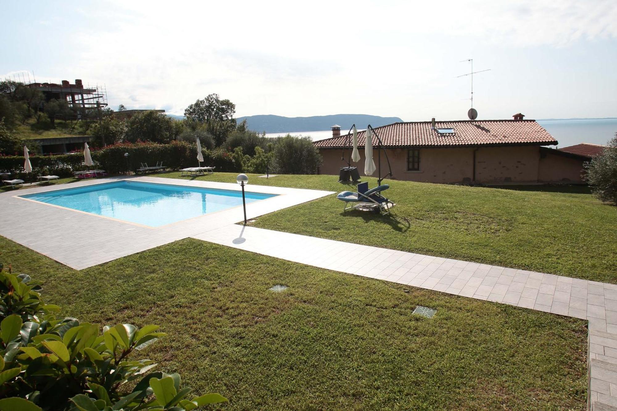 Panorama Lake View, Pool & Garden, 2 Bathrooms, Kingsize & Single-Beds, Fast Internet Toscolano Maderno Exterior foto